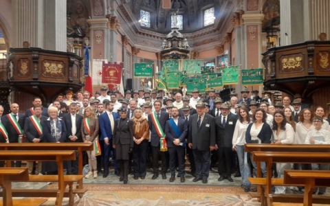 Inaugurato il Gruppo Alpini di Cerano: un nuovo inizio per la comunità