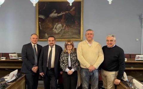 Novara presenta il corso per amministratori: il ruolo centrale dell’ente locale nella comunità