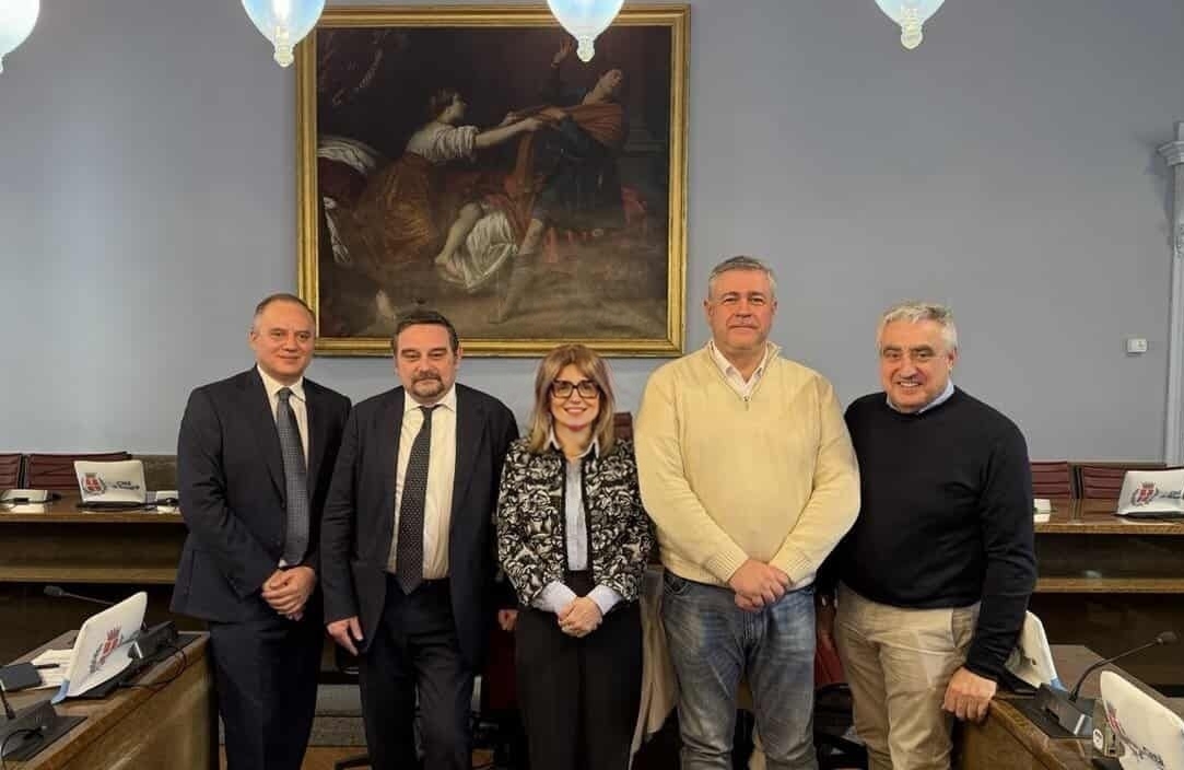 Novara presenta il corso per amministratori: il ruolo centrale dell’ente locale nella comunità