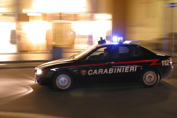 Due arresti per rapina e lesioni in una sala slot di Borgomanero