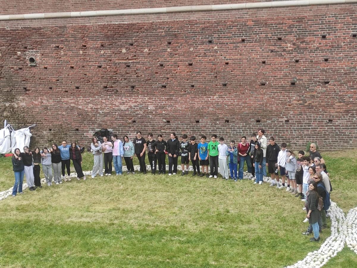Il “Terzo Paradiso” di Michelangelo Pistoletto realizzato dagli studenti della Calvino