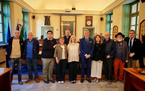 Inaugurata a Palazzo Natta la mostra “Retro Visioni” dedicata alla storia del motorismo