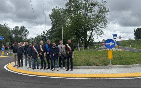 Inaugurata la rotatoria tra Ghemme e Carpignano Sesia