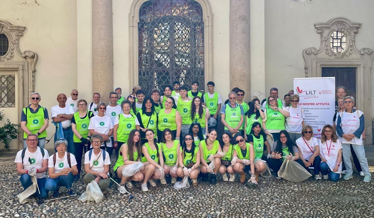 Novara, studenti e volontari ripuliscono l’Allea e il centro in occasione della Giornata mondiale senza tabacco