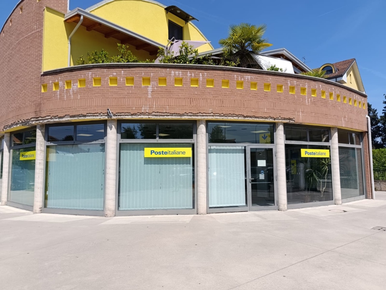 Riapre l’ufficio postale di Oleggio con la nuova versione “Polis”