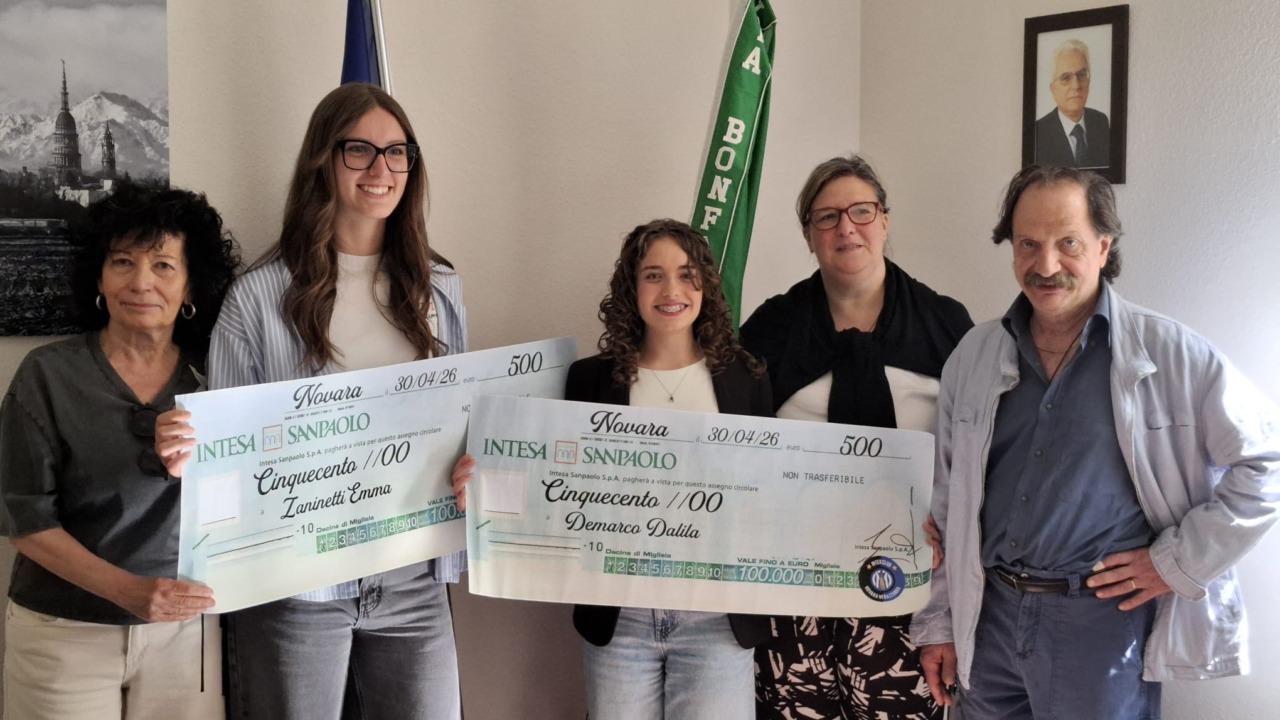 Conferite le borse di studio in ricordo di Ruben Raimondi a due studentesse del Bonfantini