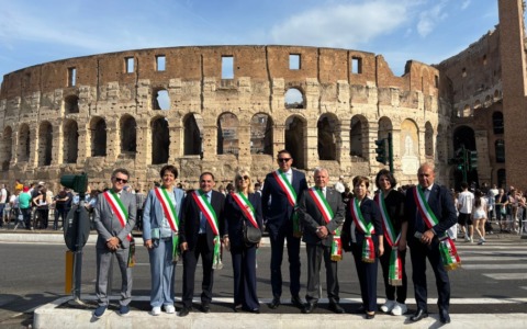 Delegazione di sindaci del novarese all’80° anniversario della Repubblica