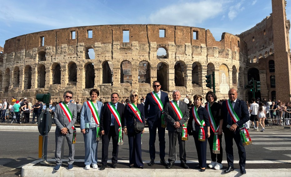 Delegazione di sindaci del novarese all’80° anniversario della Repubblica