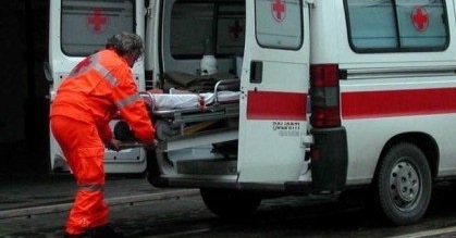 Incidente sul lavoro alla Sarpom di Trecate: un operaio investito da un mezzo pesante