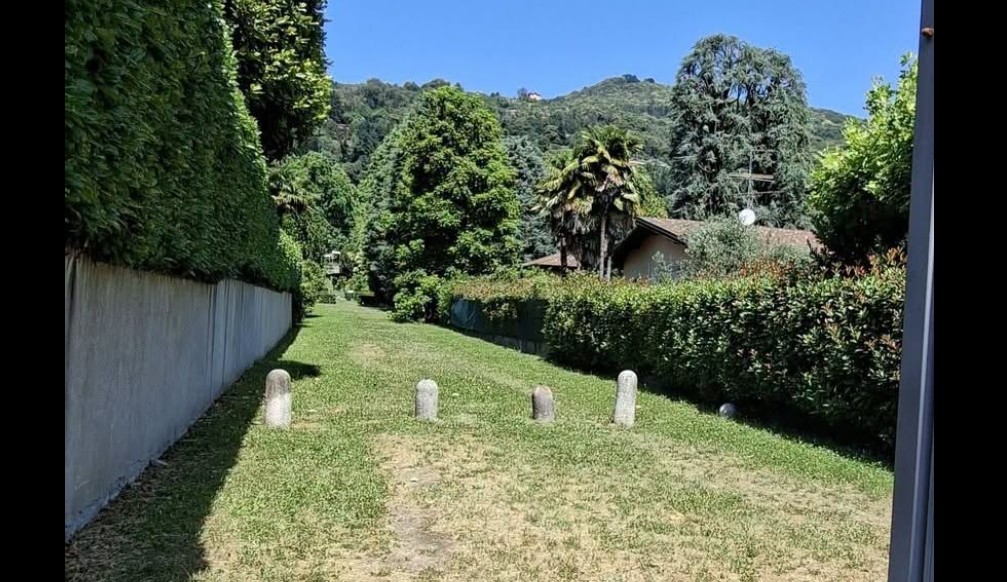 Lesa: realizzazione di 40 posti auto nell’ex viale Conelli