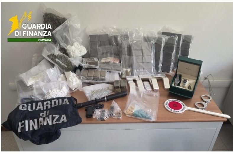 Sequestrati oltre 45 chili di droga e beni di lusso a Novara