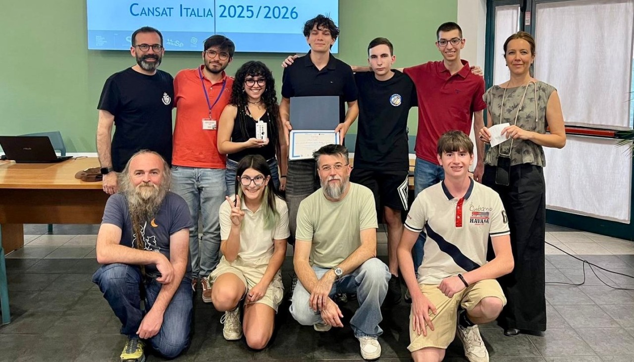 Sky Lead dell’Iti Omar trionfa nella finale Cansat 2026 e rappresenterà l’Italia in Olanda