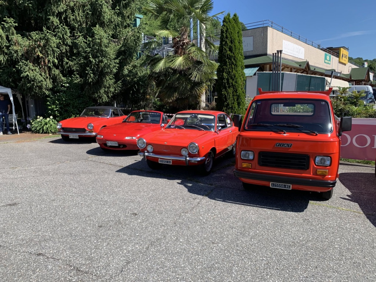 A Pisano si radunano auto e mezzi storici ogni domenica