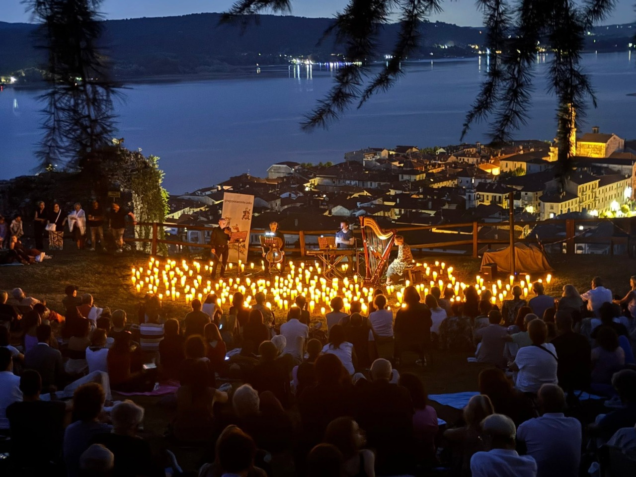 Arona, la Notte da Brividi attira circa 3mila visitatori alla Rocca