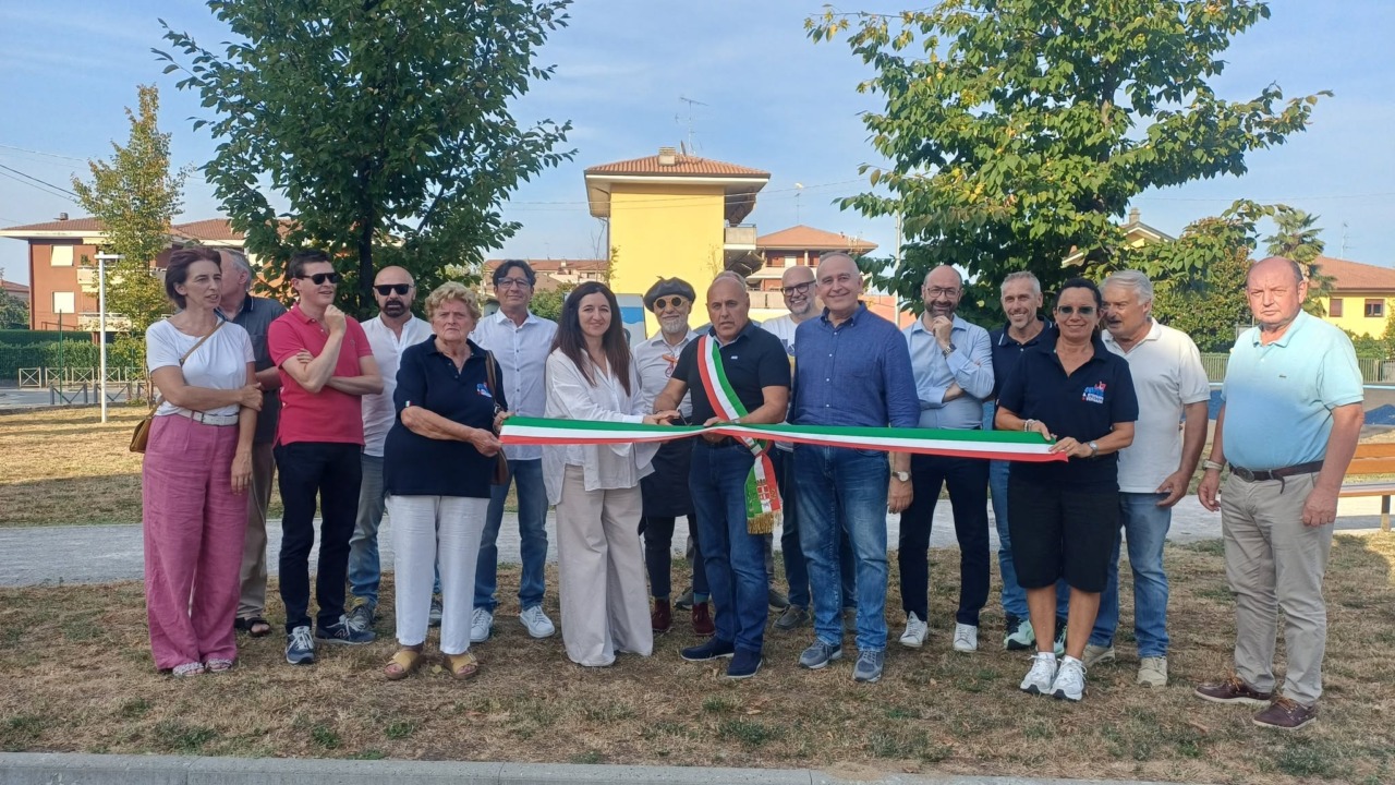 Inaugurata a Santo Stefano la nuova area ludico-sportiva di Borgomanero da 500mila euro