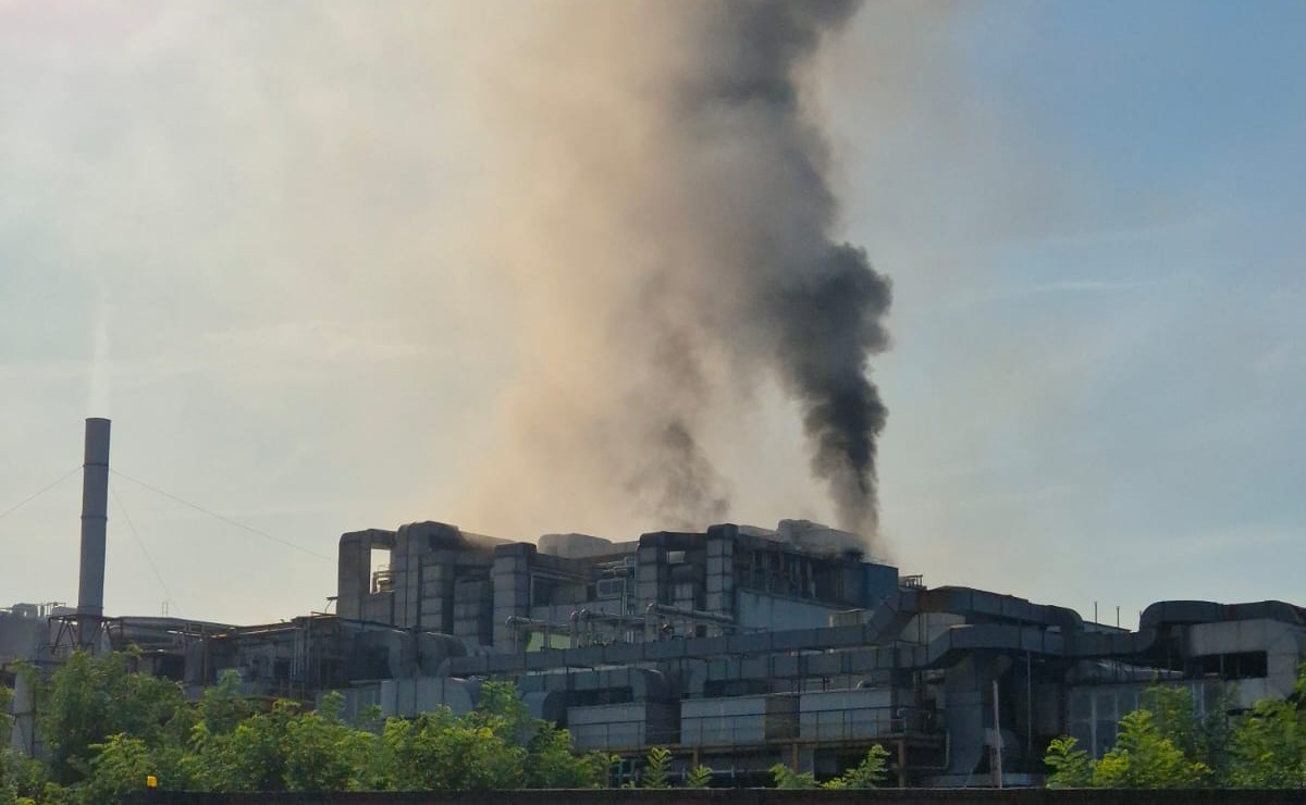 Incendio allo stabilimento Memc di Novara: Marnati in contatto con i Vigili del Fuoco