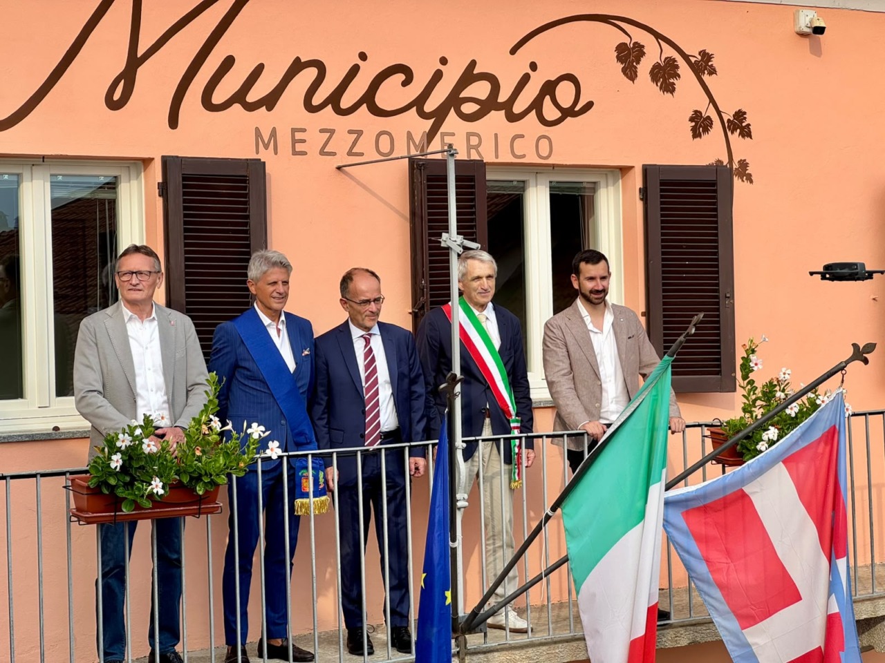 Mezzomerico celebra l’ampliamento del Municipio e l’apertura della nuova biblioteca comunale