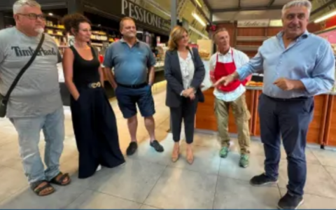 Novara, il mercato coperto si rinnova: più comfort per tutti