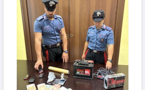 Operazione antidroga nei boschi di Oleggio: arrestato un 29enne