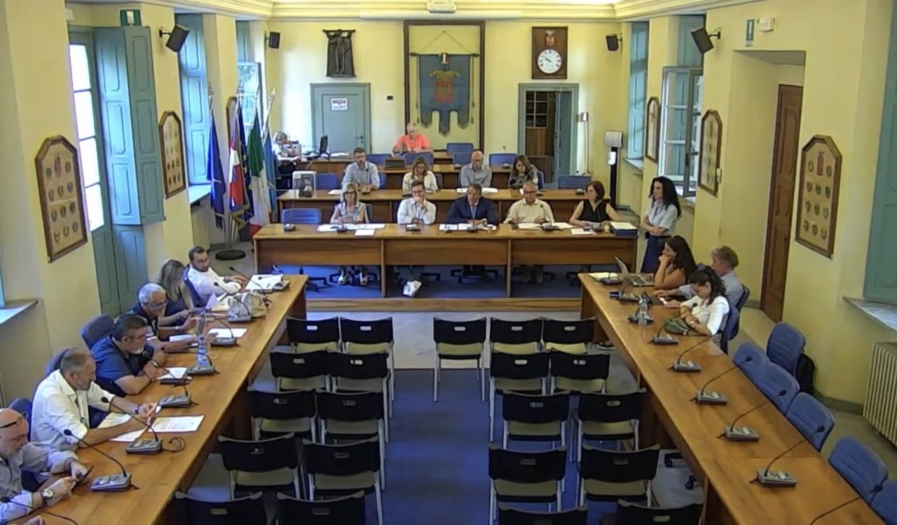 Provincia di Novara: bilancio in equilibrio con un incremento di risorse per strade e scuole