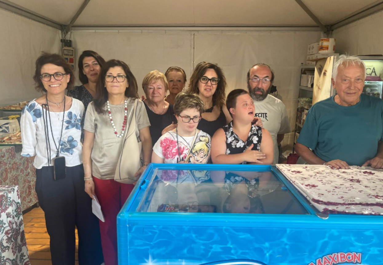 Ritorna “Estate Insieme” a Novara: eventi estivi per anziani all’ex Donnino