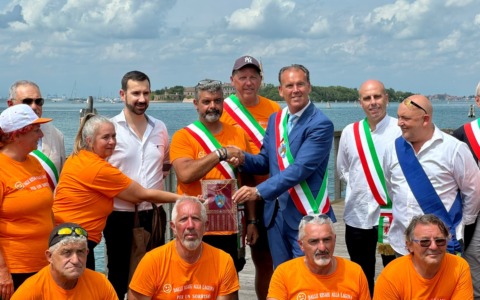 Si conclude a Venezia la terza edizione dell’impresa solidale “Dalle risaie novaresi alla laguna per un sorriso”