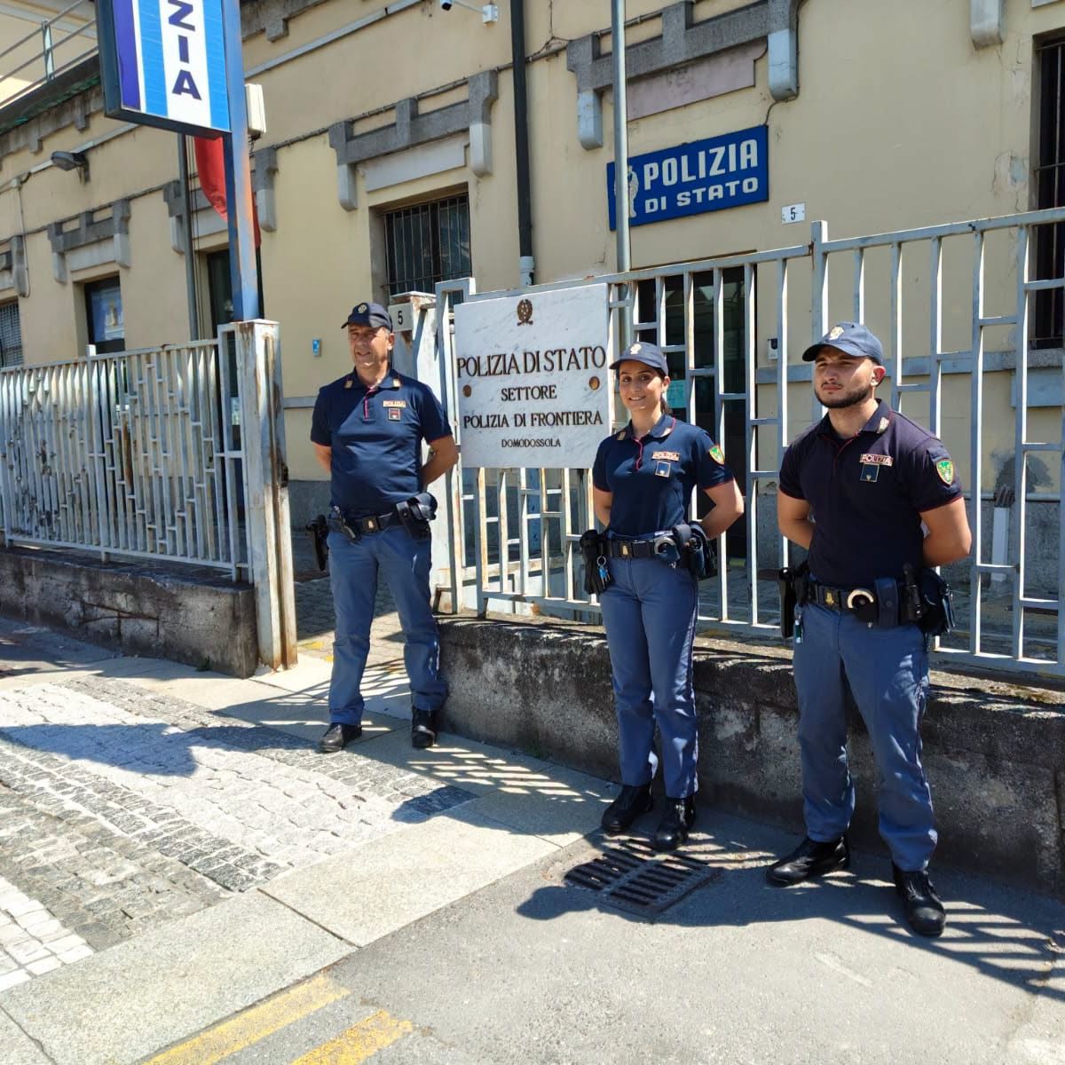 Una donna di Arona ritrova la borsa grazie alla Polizia di Stato