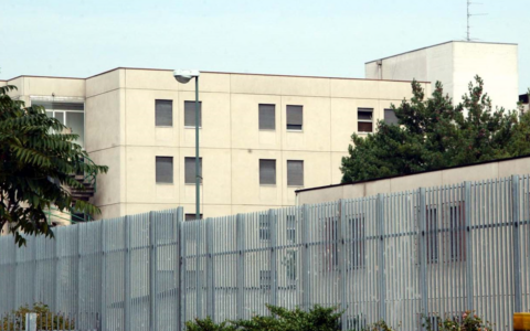 La Camera Penale di Novara fornisce dieci ventilatori al carcere