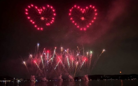 Roberto Ferrari incanta Arona con un weekend di eventi e fuochi d’artificio