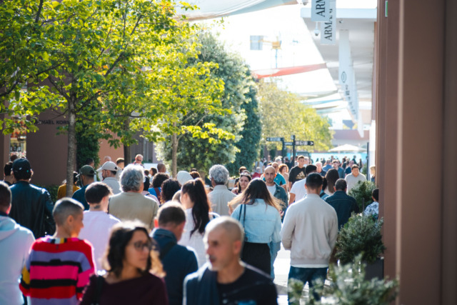 Torino Outlet village domenica 11 ottobre accende lo shopping con il suo primo Fashion Day